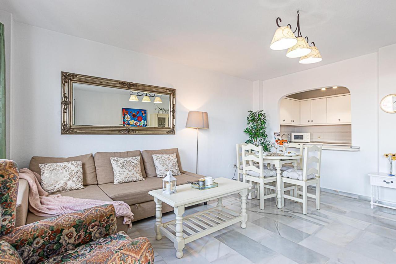 797 Holiday Rentals - Amplio Piso Para 4 En El Centro De Arroyo De La Miel Benalmádena Exteriör bild